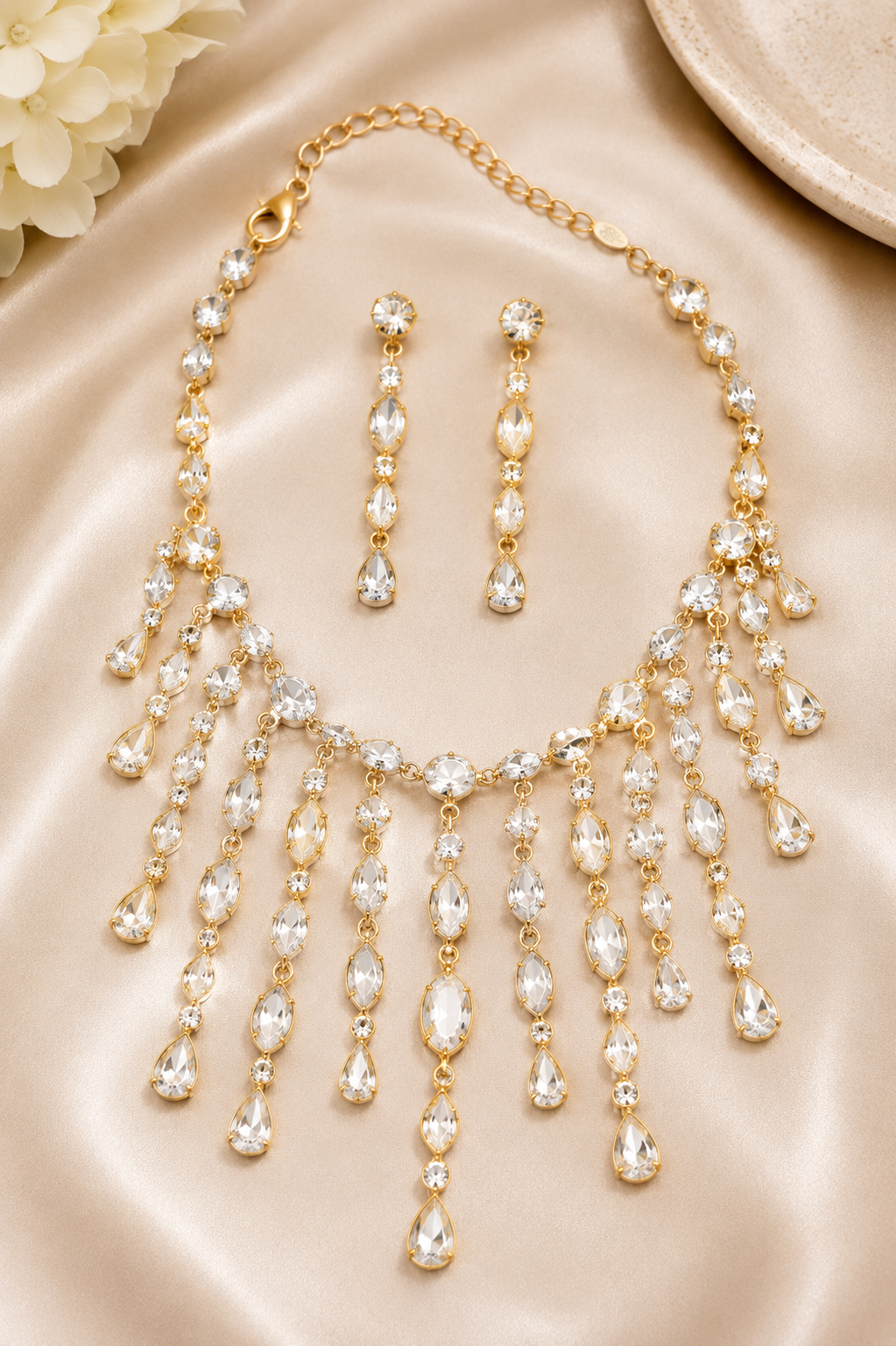 Alluring - Gold